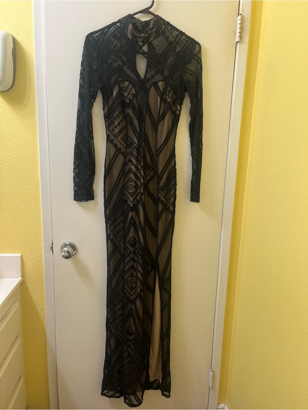cameo Black Geometric Lace Long-Sleeve Gown with Nude Underlayer - Picture 1 of 7